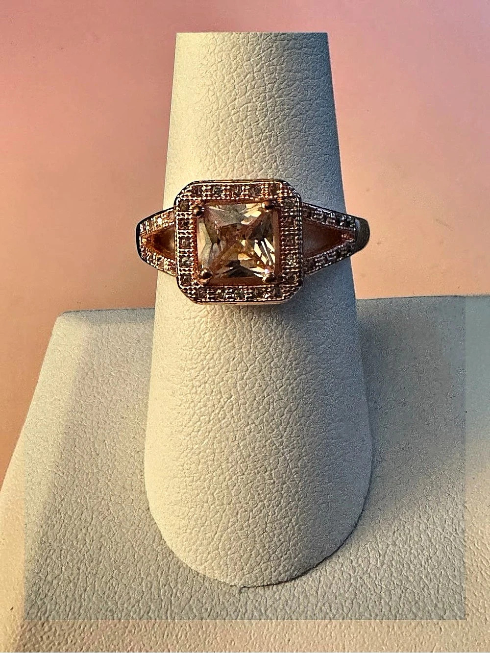 Rose gold tone halo fashion ring